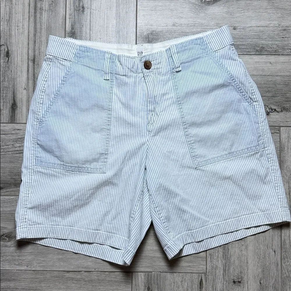 Gap Women's Railroad Stripes Roll Girlfriend Chino Shorts Blue Size 6